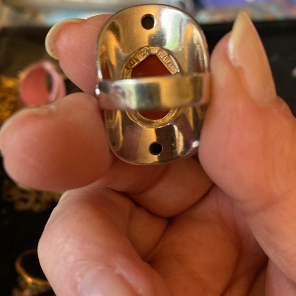 Unique Saddle ring Carnelian stone with Black Onyx stones around Size 6 925 SS - Picture 6 of 7